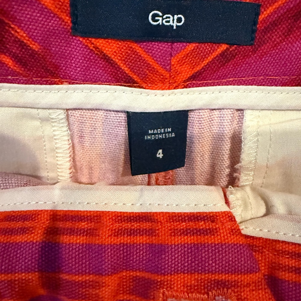 NWOT Vibrant Orange and Purple Women's Shorts - Picture 4 of 4